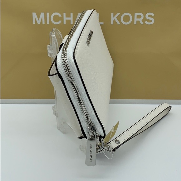 Michael Kors Handbags - MICHAEL KORS MD ZA PHONE HOLDER WALLET Optic White